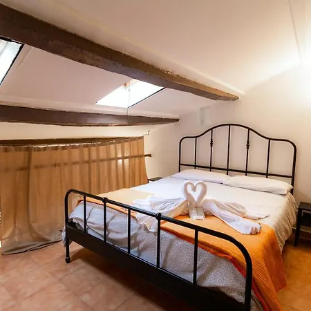 Trastevere Four Seasons Trilussa 1 アパート